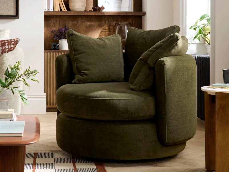 VW Picadilly Hero NOV25